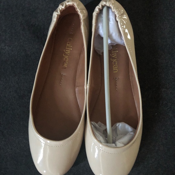 Cathy Jean Flats - Picture 1 of 4